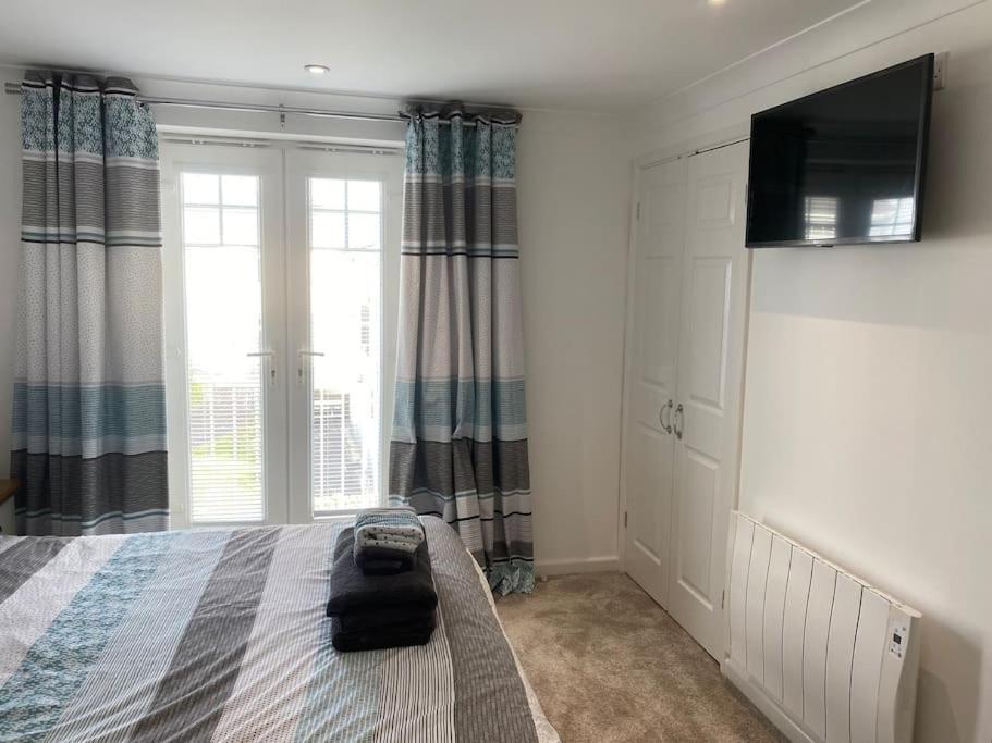 Surf'S Up! Perfect Base For Holidays Or Work In Cornwall St Columb Major Exterior photo