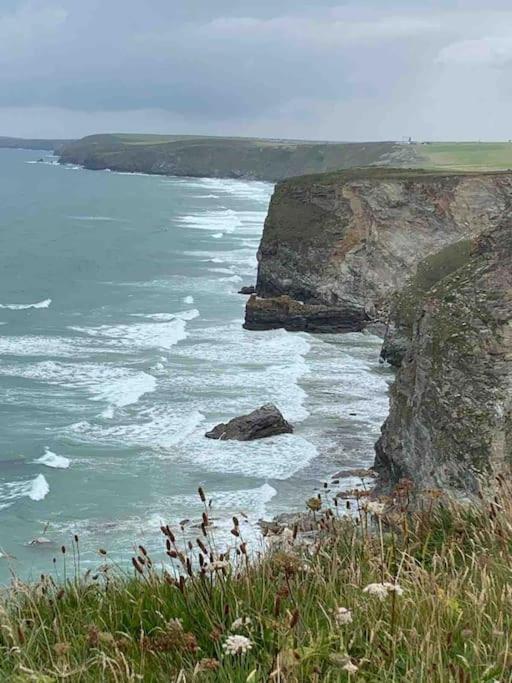 Surf'S Up! Perfect Base For Holidays Or Work In Cornwall St Columb Major Exterior photo
